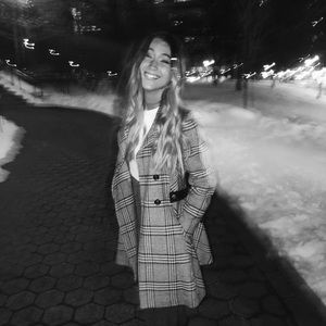 Meet your Posher, Maddy